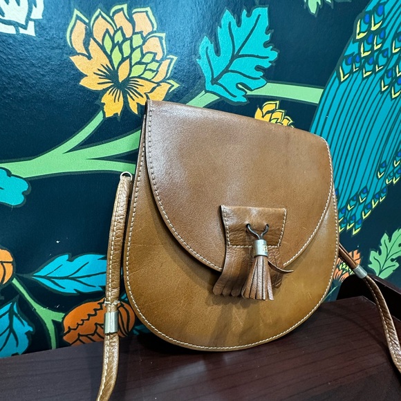 Bally 1970s Vintage Brown Leather Saddle Crossbody | Made in Italy - Picture 6 of 12